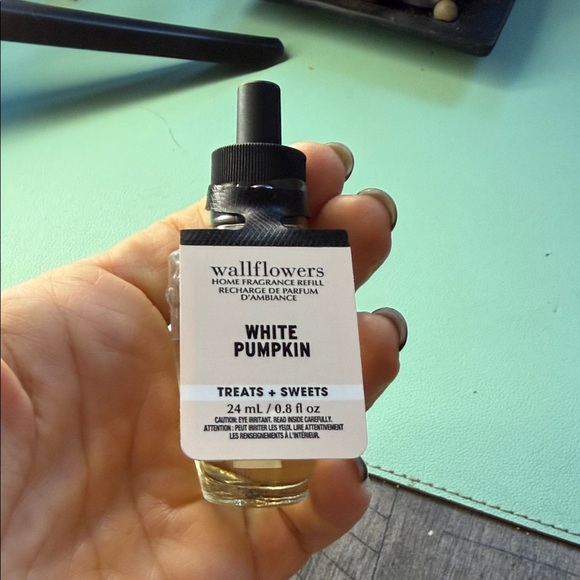 Bath & Body Works Other - Bath & Body Works White Pumpkin Wallflowers Refill
